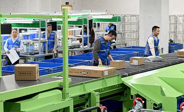 Intelligent Warehouse Image Two